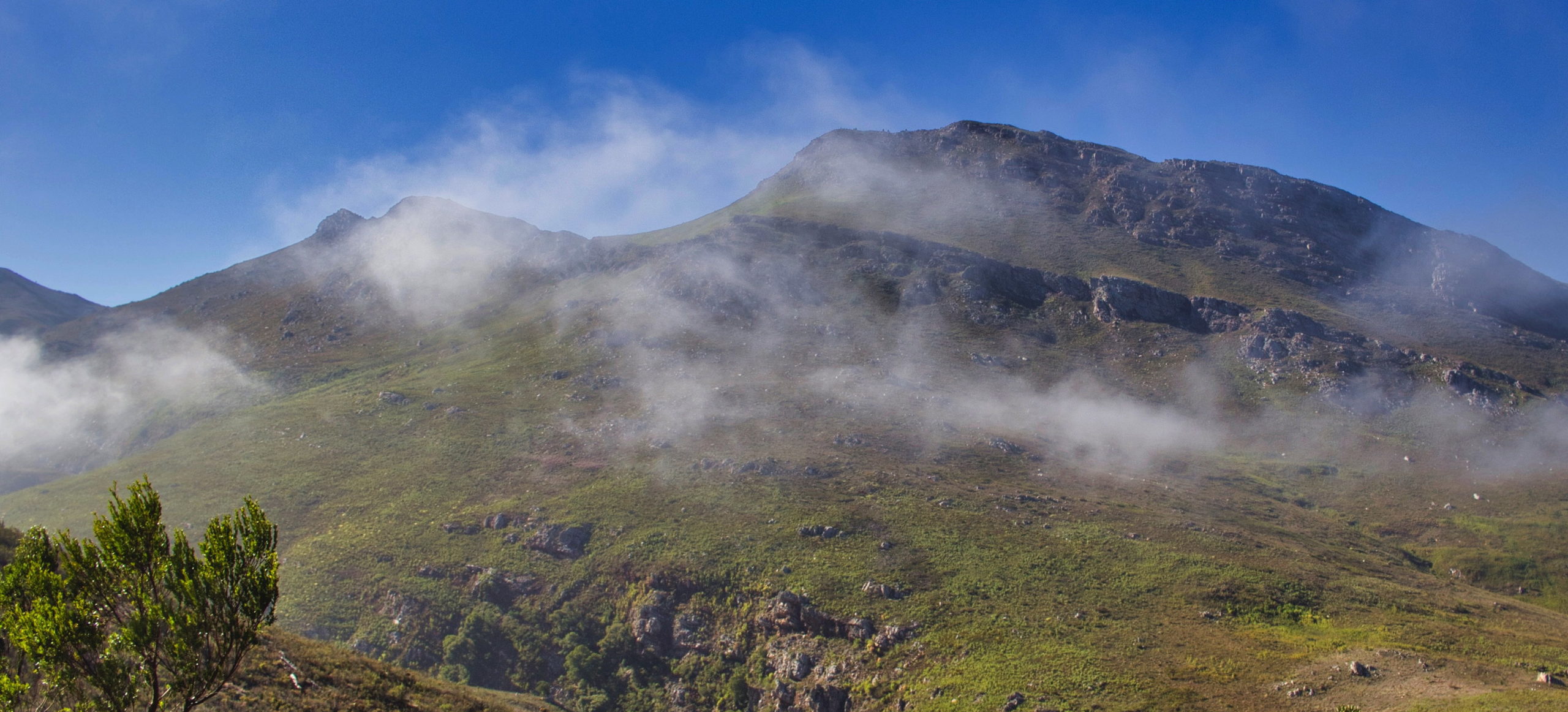 cloud swirls Franschhoek Pass